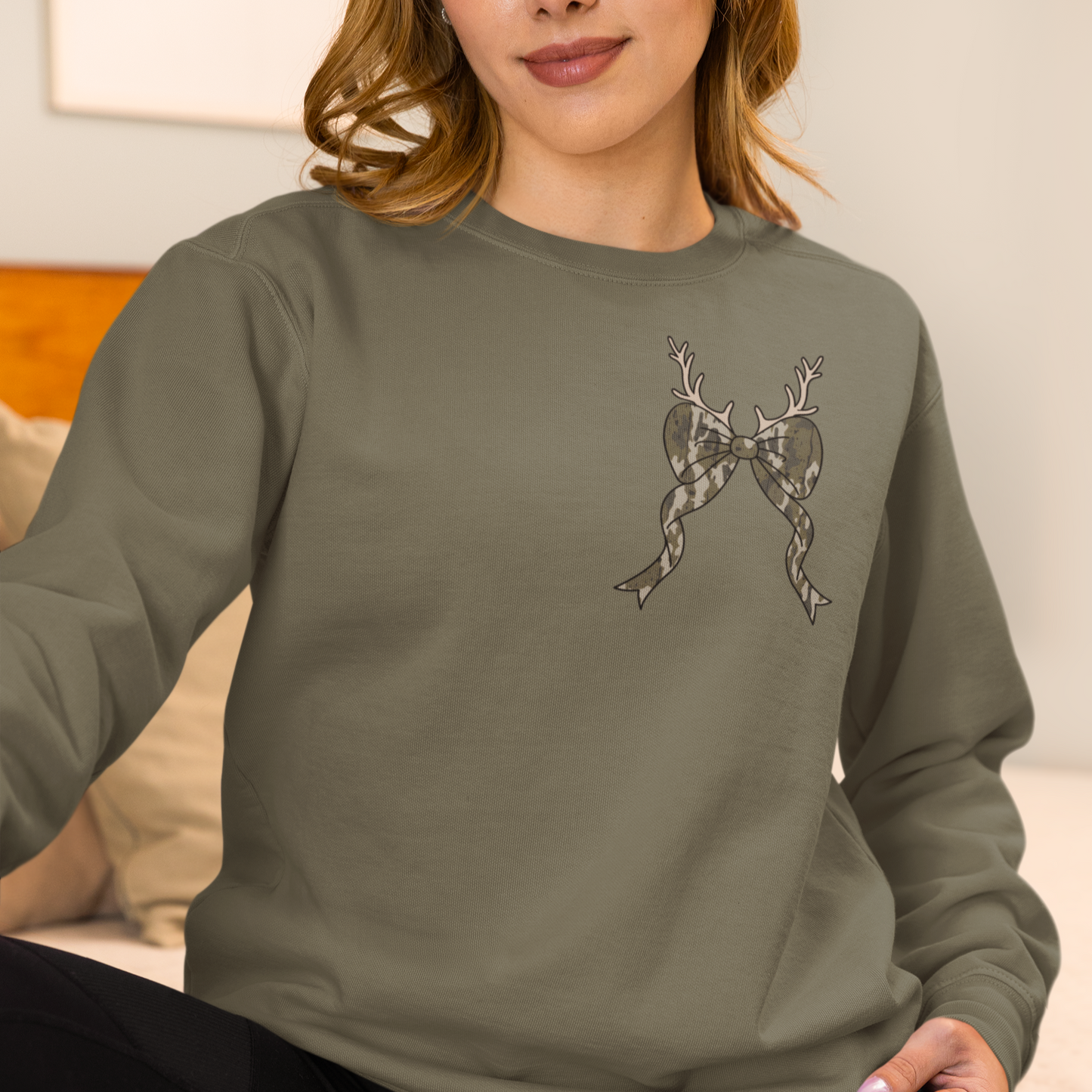 Camo & Antlers Graphic Crewneck Sweatshirt